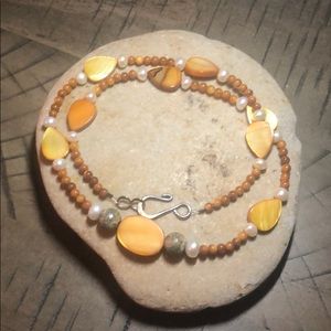 💎Yellow & tiger-eye colored bead necklace 18 in.